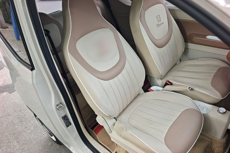 Used Wuling Hongguang MINIEV 2024 3rd Generation 215km Youth Edition Right Front Seat