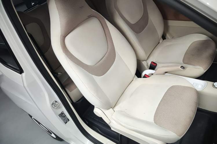 Used Wuling Hongguang MINIEV 2024 3rd Generation 215km Youth Edition Right Front Seat