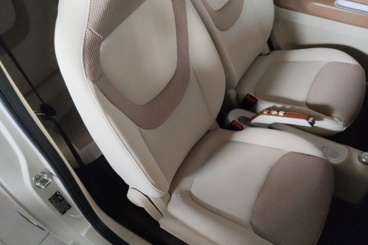 Used Wuling Hongguang MINIEV 2024 3rd Generation 215km Youth Edition Right Front Seat