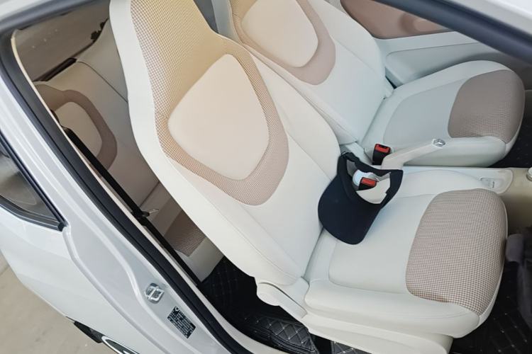 Used Wuling Hongguang MINIEV 2024 3rd Generation 215km Youth Edition Right Front Seat