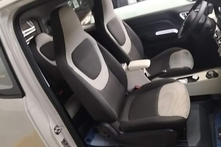 Used Wuling Hongguang MINIEV 2024 3rd Generation 215km Youth Edition Right Front Seat