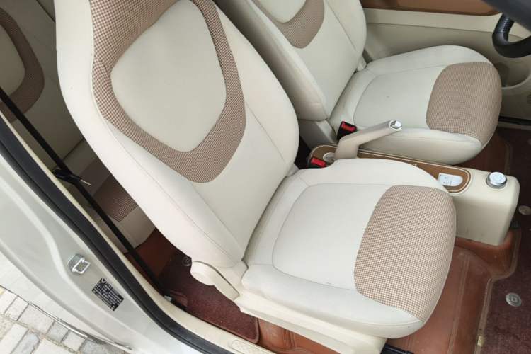 Used Wuling Hongguang MINIEV 2024 3rd Generation 215km Youth Edition Right Front Seat