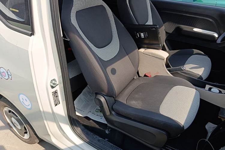 Used Wuling Hongguang MINIEV 2024 3rd Generation 120 km Right Front Seat