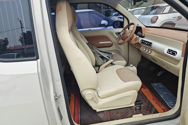 Used Wuling Hongguang MINIEV 2024 3rd Generation 215km Youth Edition Right Front Seat