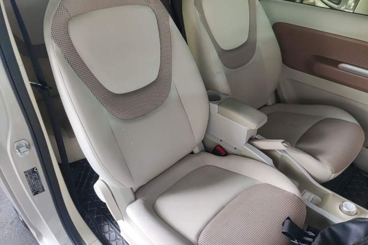 Used Wuling Hongguang MINIEV 2024 3rd Generation 215km Youth Edition Right Front Seat