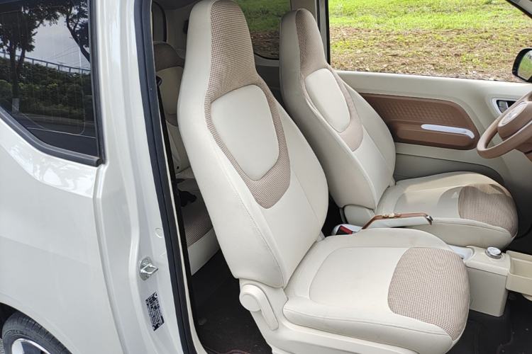 Used Wuling Hongguang MINIEV 2024 3rd Generation 215km Youth Edition Right Front Seat