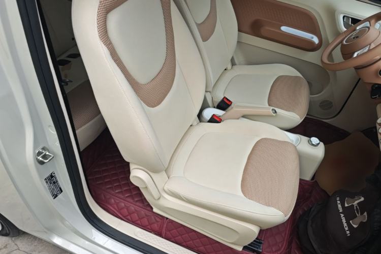 Used Wuling Hongguang MINIEV 2024 3rd Generation 215km Youth Edition Right Front Seat