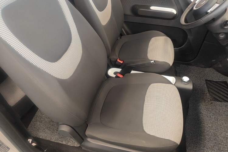 Used Wuling Hongguang MINIEV 2024 3rd Generation 170 km Right Front Seat