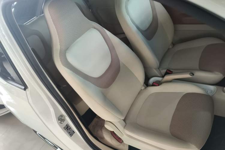 Used Wuling Hongguang MINIEV 2024 3rd Generation 215km Youth Edition Right Front Seat