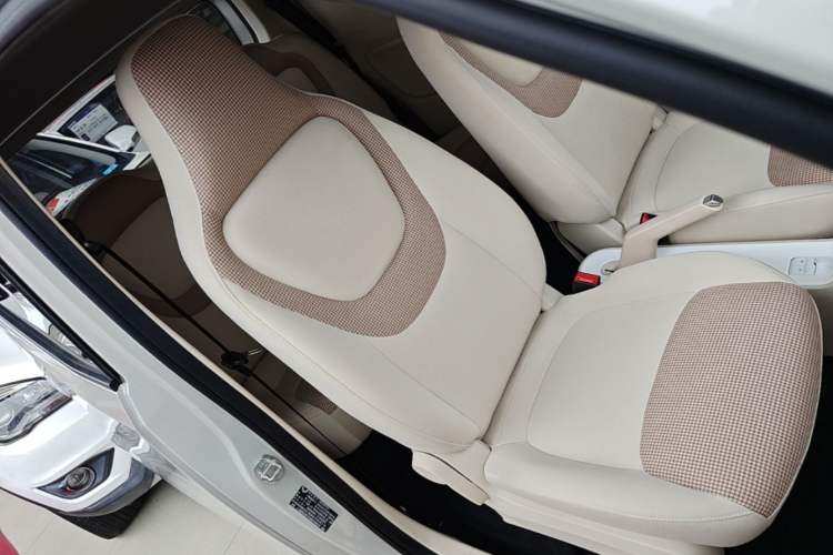 Used Wuling Hongguang MINIEV 2024 3rd Generation 215km Youth Edition Right Front Seat