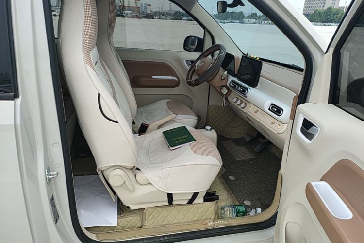 Used Wuling Hongguang MINIEV 2024 3rd Generation 215km Youth Edition Right Front Seat
