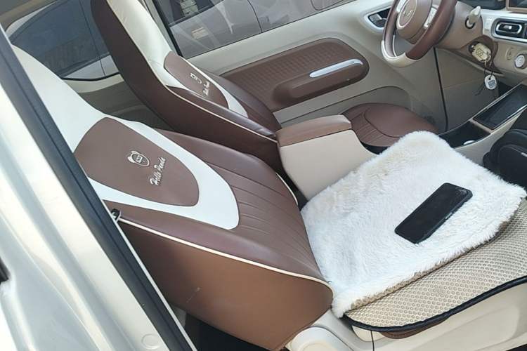 Used Wuling Hongguang MINIEV 2024 3rd Generation 170 km Right Front Seat