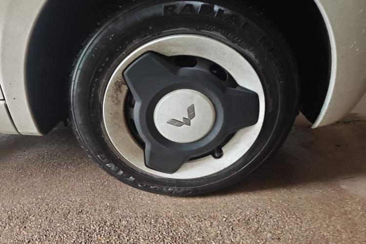 Used Wuling Hongguang MINIEV 2024 3rd Generation 170 km Right Front Wheel Hub