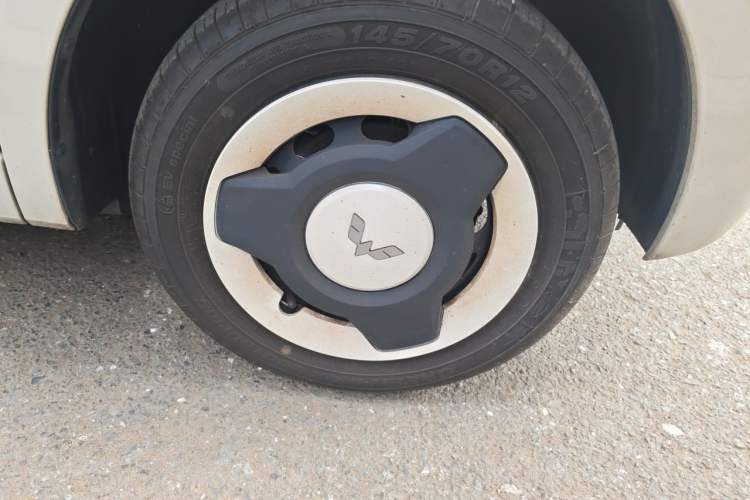 Used Wuling Hongguang MINIEV 2024 3rd Generation 215km Youth Edition Right Front Wheel Hub