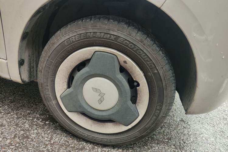 Used Wuling Hongguang MINIEV 2024 3rd Generation 215km Youth Edition Right Front Wheel Hub