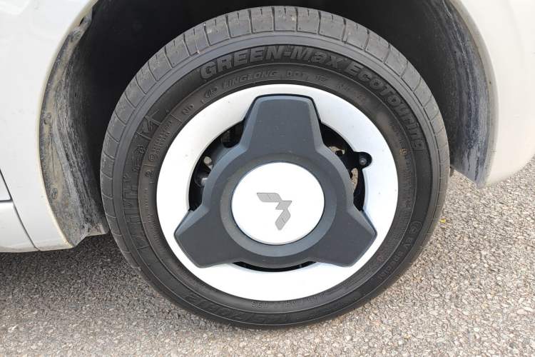 Used Wuling Hongguang MINIEV 2024 3rd Generation 215km Youth Edition Right Front Wheel Hub