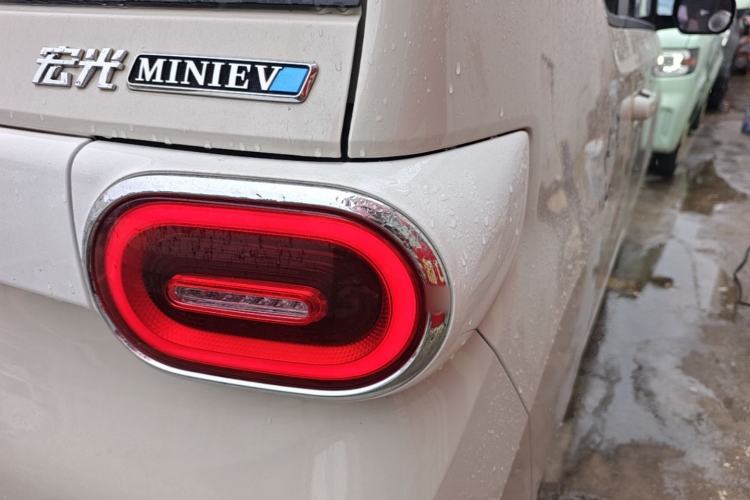 Used Wuling Hongguang MINIEV 2024 3rd Generation 215km Advanced Version Right Rear Taillight