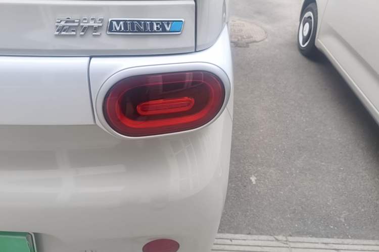 Used Wuling Hongguang MINIEV 2024 3rd Generation 215km Youth Edition Right Rear Taillight