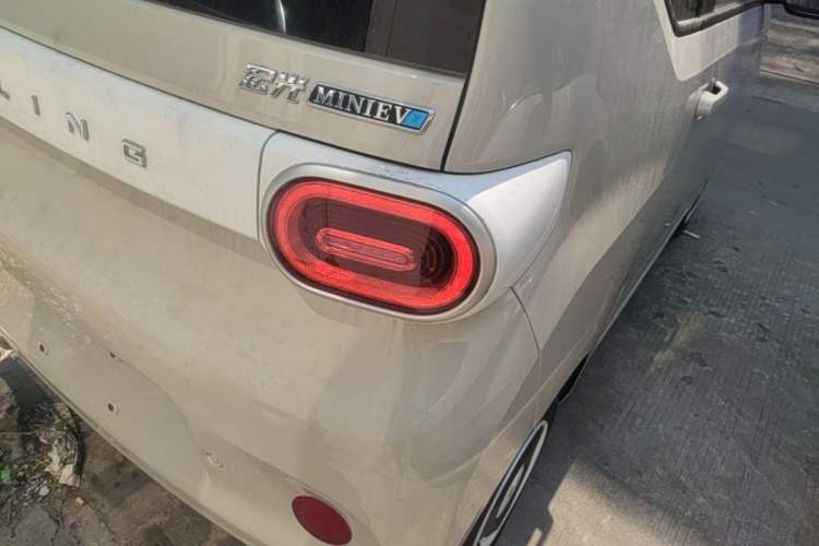 Used Wuling Hongguang MINIEV 2024 3rd Generation 215km Youth Edition Right Rear Taillight