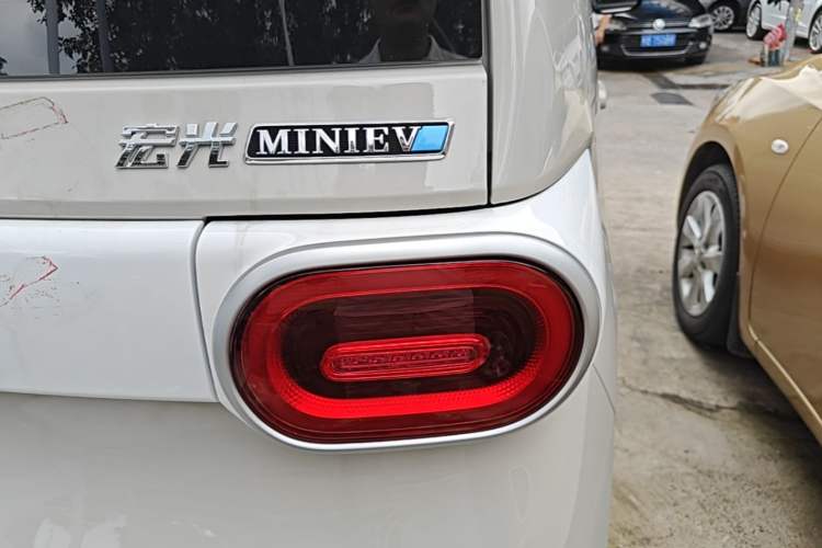 Used Wuling Hongguang MINIEV 2024 3rd Generation 215km Youth Edition Right Rear Taillight