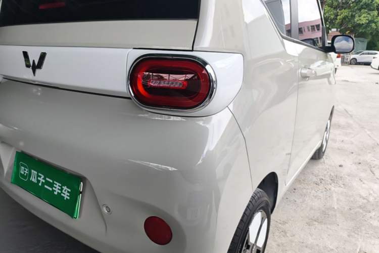 Used Wuling Hongguang MINIEV 2024 3rd Generation 215km Advanced Version Right Rear Taillight