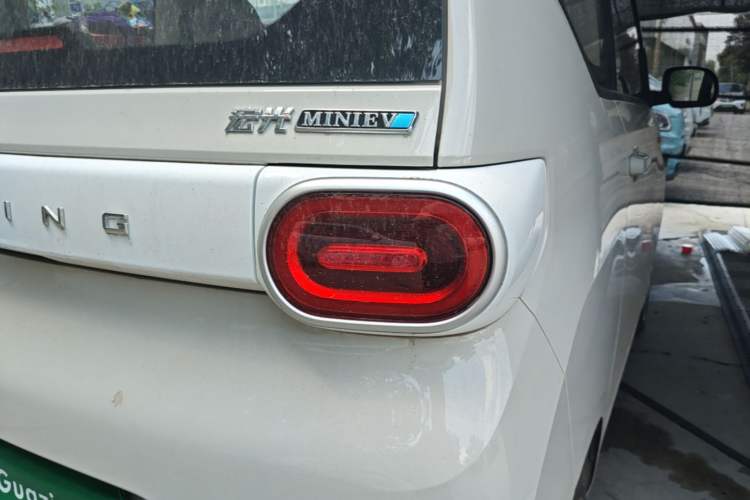 Used Wuling Hongguang MINIEV 2024 3rd Generation 215km Youth Edition Right Rear Taillight