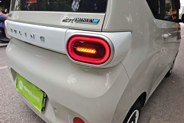 Used Wuling Hongguang MINIEV 2024 3rd Generation 215km Youth Edition Right Rear Taillight