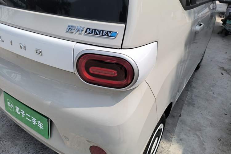 Used Wuling Hongguang MINIEV 2024 3rd Generation 215km Youth Edition Right Rear Taillight
