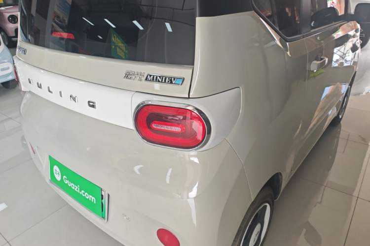 Used Wuling Hongguang MINIEV 2024 3rd Generation 170 km Right Rear Taillight