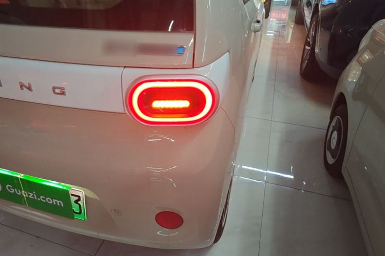 Used Wuling Hongguang MINIEV 2024 3rd Generation 215km Youth Edition Right Rear Taillight