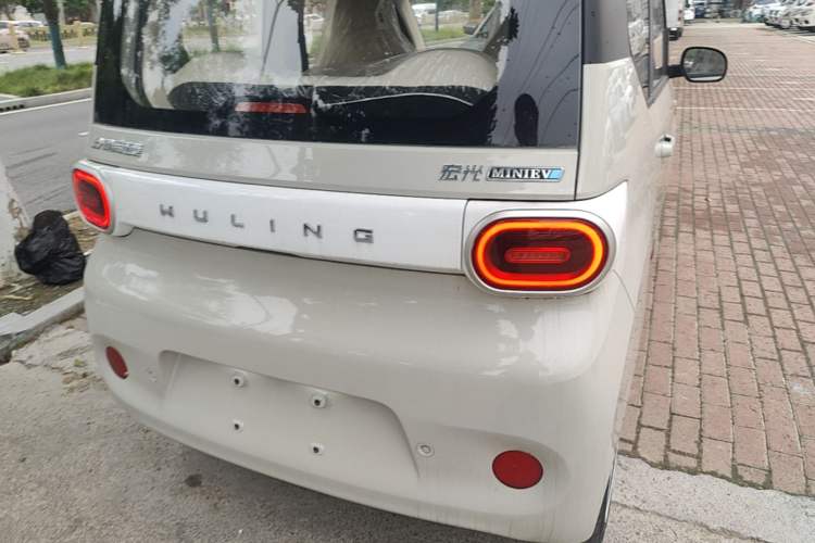 Used Wuling Hongguang MINIEV 2024 3rd Generation 215km Youth Edition Right Rear Taillight