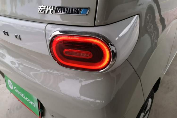 Used Wuling Hongguang MINIEV 2024 3rd Generation 215km Advanced Version Right Rear Taillight