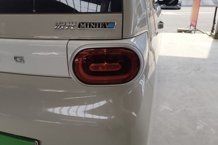 Used Wuling Hongguang MINIEV 2024 3rd Generation 215km Youth Edition Right Rear Taillight