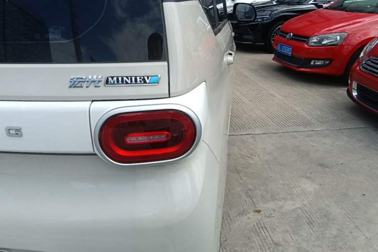 Used Wuling Hongguang MINIEV 2024 3rd Generation 215km Youth Edition Right Rear Taillight