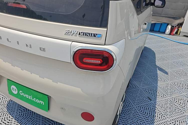 Used Wuling Hongguang MINIEV 2024 3rd Generation 215km Youth Edition Right Rear Taillight