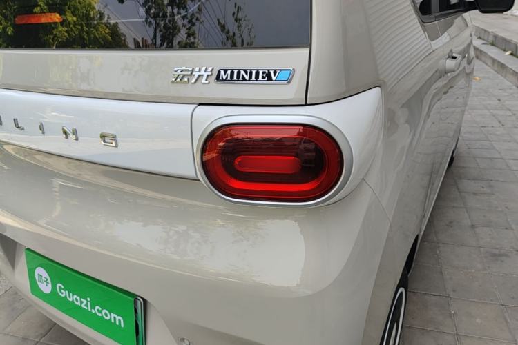 Used Wuling Hongguang MINIEV 2024 3rd Generation 215km Youth Edition Right Rear Taillight