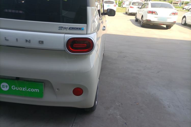 Used Wuling Hongguang MINIEV 2024 3rd Generation 215km Youth Edition Right Rear Taillight