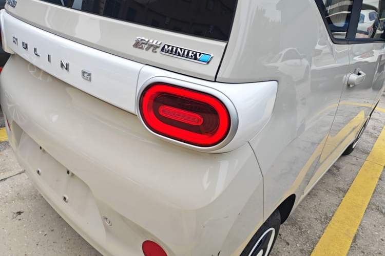 Used Wuling Hongguang MINIEV 2024 3rd Generation 215km Youth Edition Right Rear Taillight