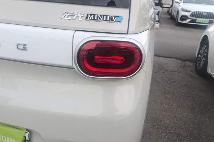 Used Wuling Hongguang MINIEV 2024 3rd Generation 215km Youth Edition Right Rear Taillight