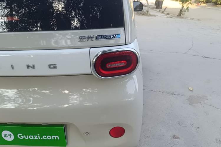 Used Wuling Hongguang MINIEV 2024 3rd Generation 215km Advanced Version Right Rear Taillight