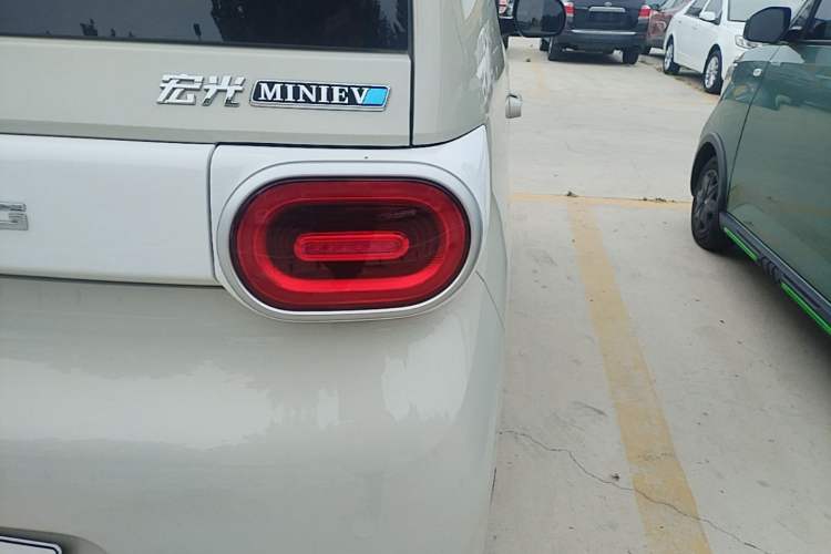 Used Wuling Hongguang MINIEV 2024 3rd Generation 215km Youth Edition Right Rear Taillight
