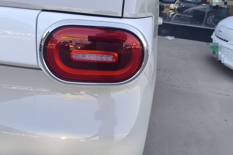 Used Wuling Hongguang MINIEV 2024 3rd Generation 215km Advanced Version Right Rear Taillight