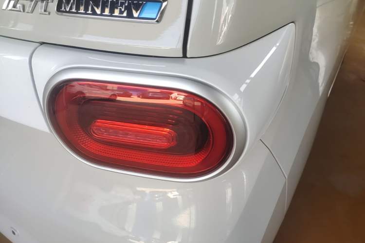 Used Wuling Hongguang MINIEV 2024 3rd Generation 215km Youth Edition Right Rear Taillight
