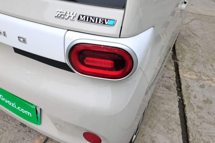Used Wuling Hongguang MINIEV 2024 3rd Generation 215km Youth Edition Right Rear Taillight