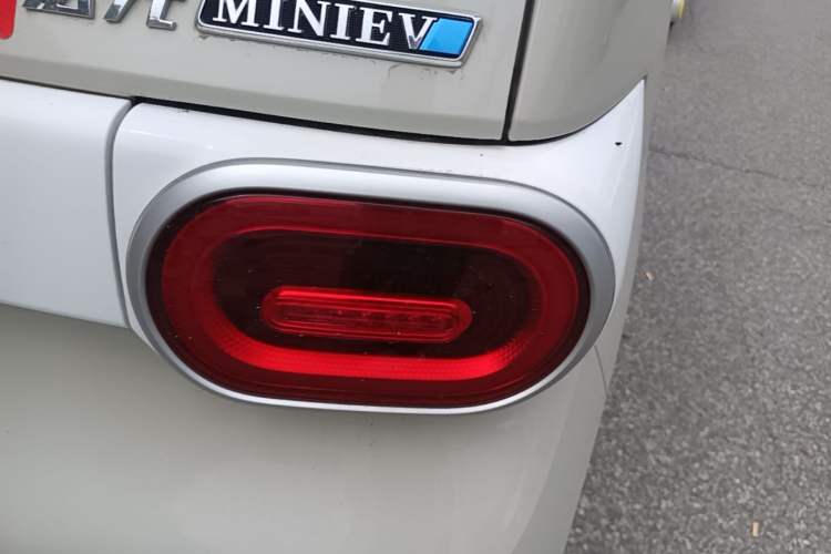 Used Wuling Hongguang MINIEV 2024 3rd Generation 215km Youth Edition Right Rear Taillight