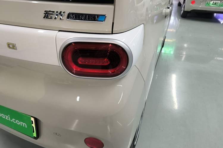 Used Wuling Hongguang MINIEV 2024 3rd Generation 215km Youth Edition Right Rear Taillight