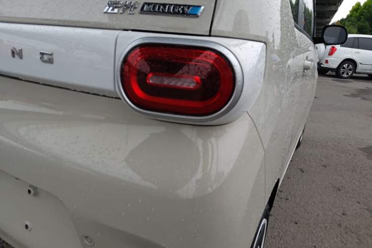Used Wuling Hongguang MINIEV 2024 3rd Generation 215km Youth Edition Right Rear Taillight