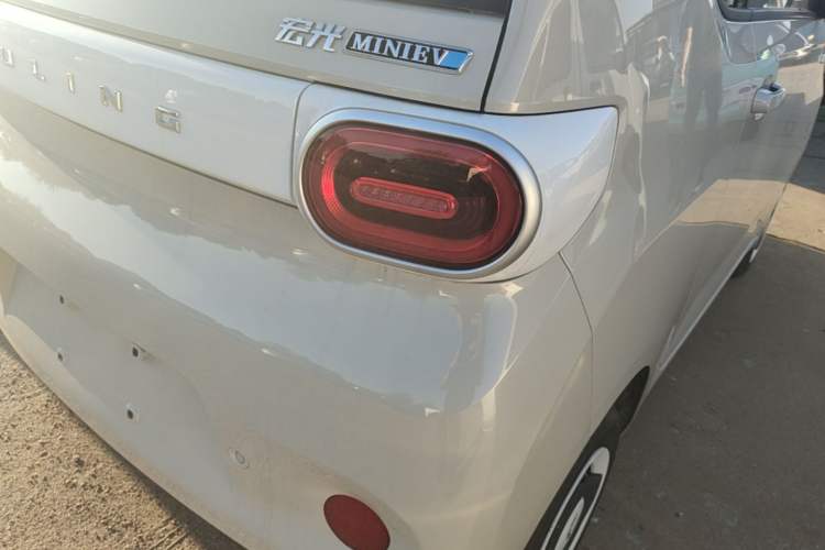 Used Wuling Hongguang MINIEV 2024 3rd Generation 215km Youth Edition Right Rear Taillight