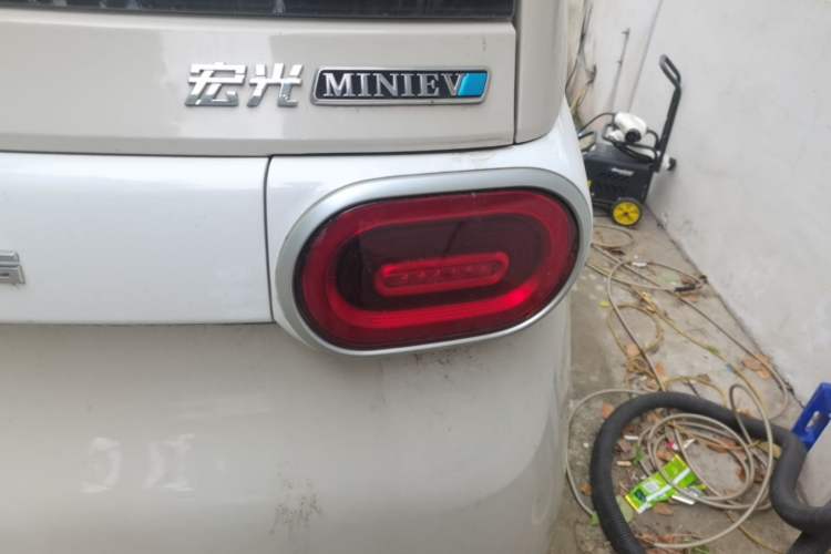 Used Wuling Hongguang MINIEV 2024 3rd Generation 215km Youth Edition Right Rear Taillight