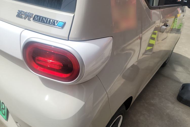 Used Wuling Hongguang MINIEV 2024 3rd Generation 215km Youth Edition Right Rear Taillight